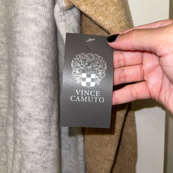 Vince Camuto grey/ tan sweater - Picture 3 of 6